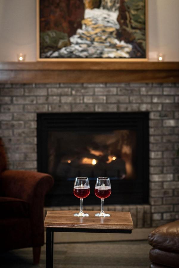 Mountain Inn At 루첸 외부 사진